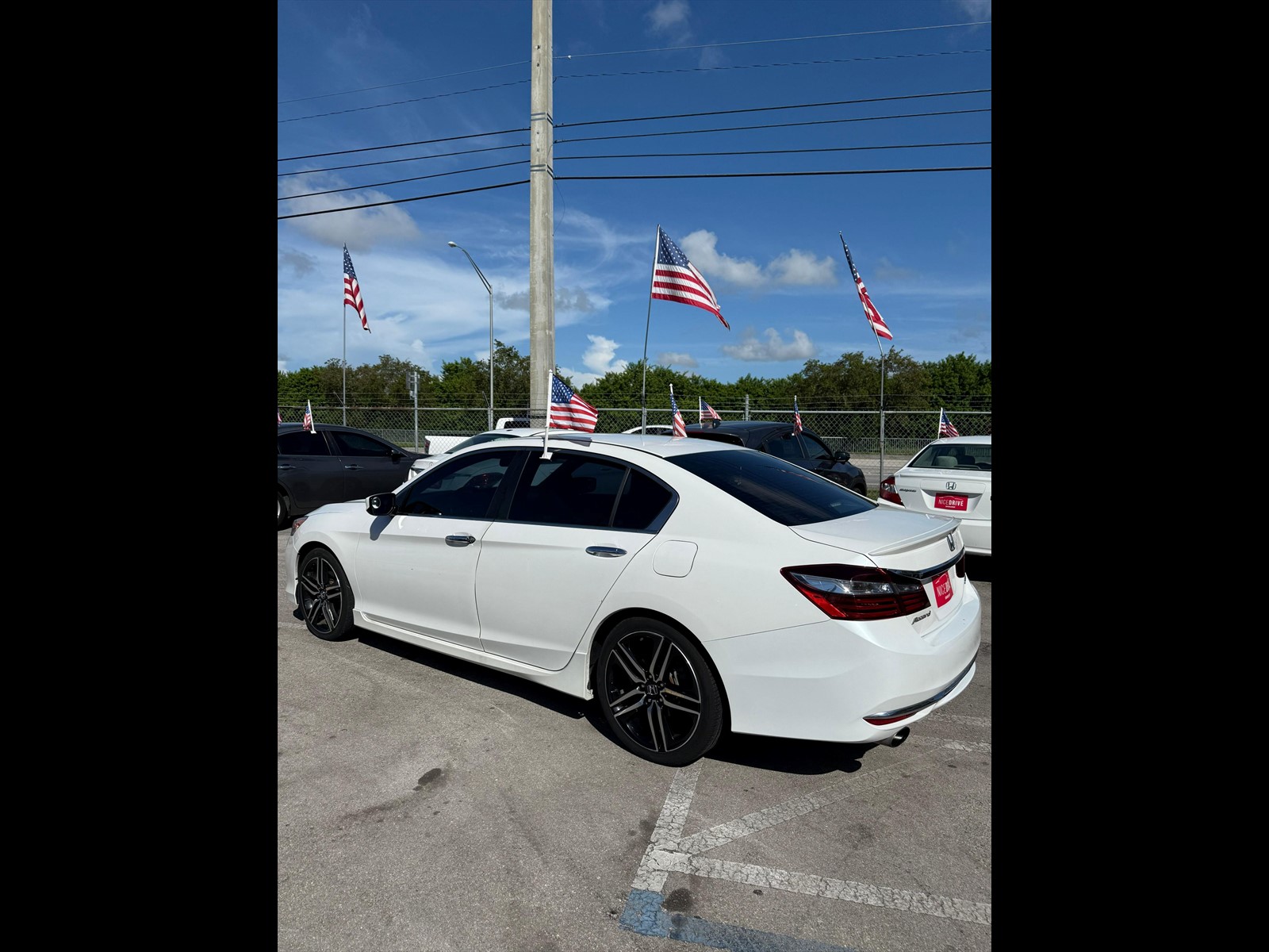 2016 HONDA Accord in Princeton, FL
