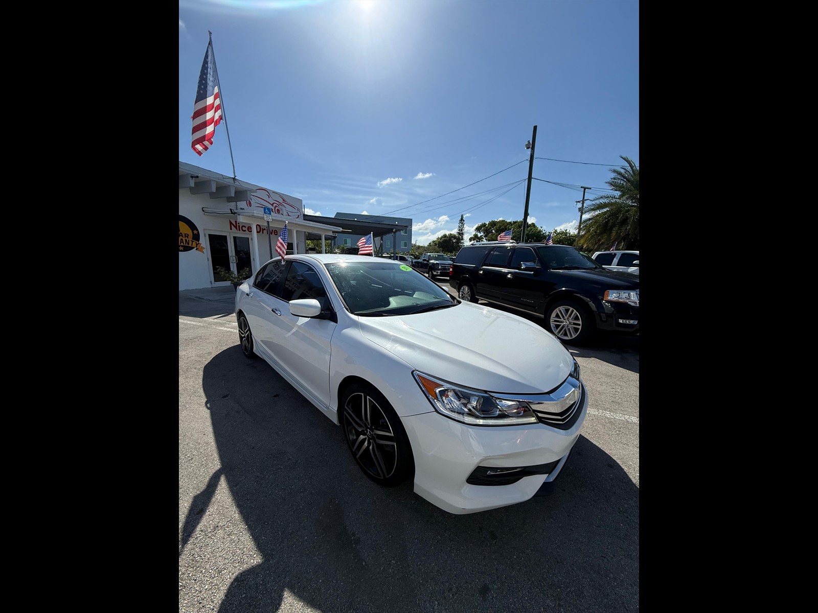 2016 HONDA Accord in Princeton, FL