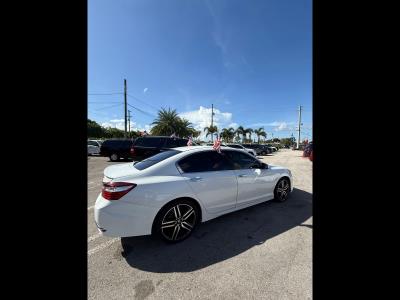 2016 HONDA Accord in Princeton, FL