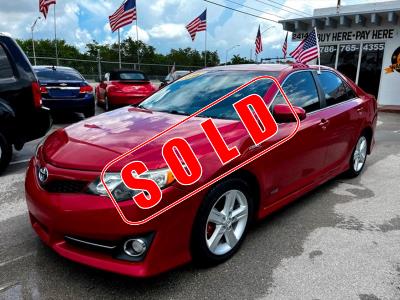 2014 Toyota Camry Hybrid in Princeton, FL