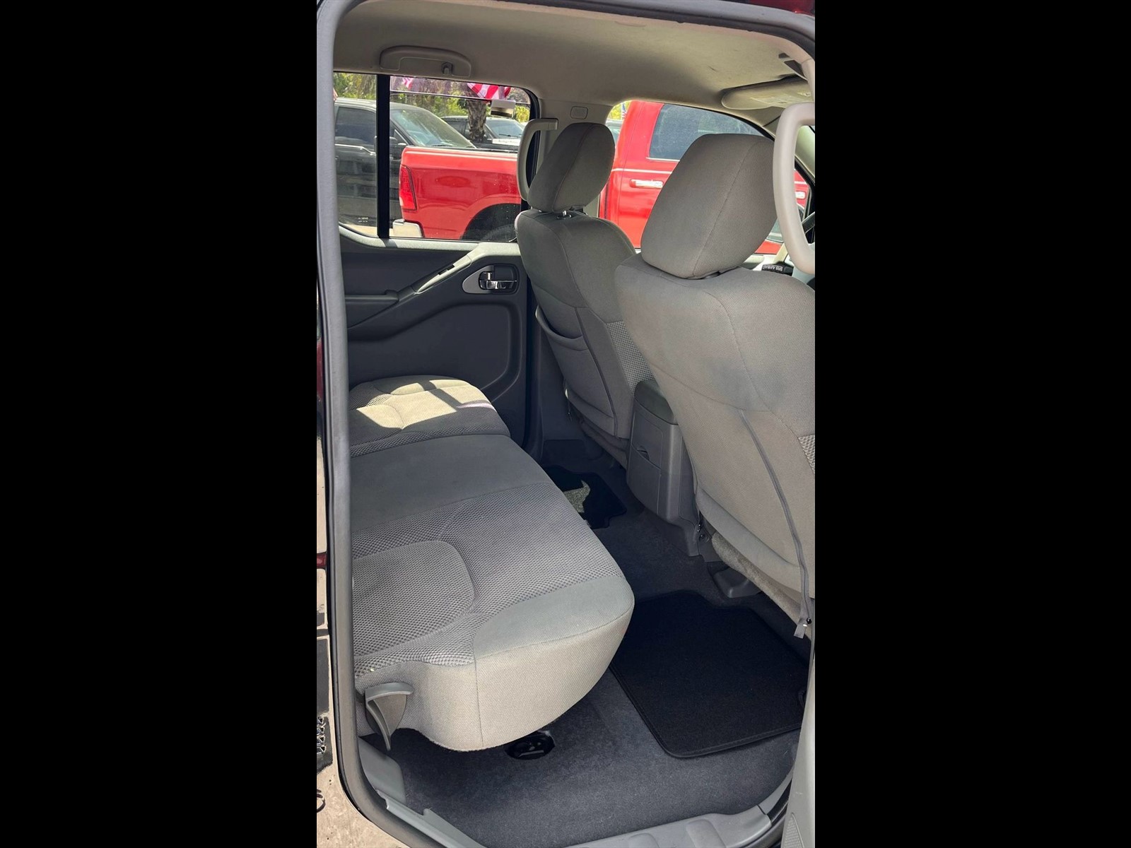 2019 NISSAN Frontier in Princeton, FL