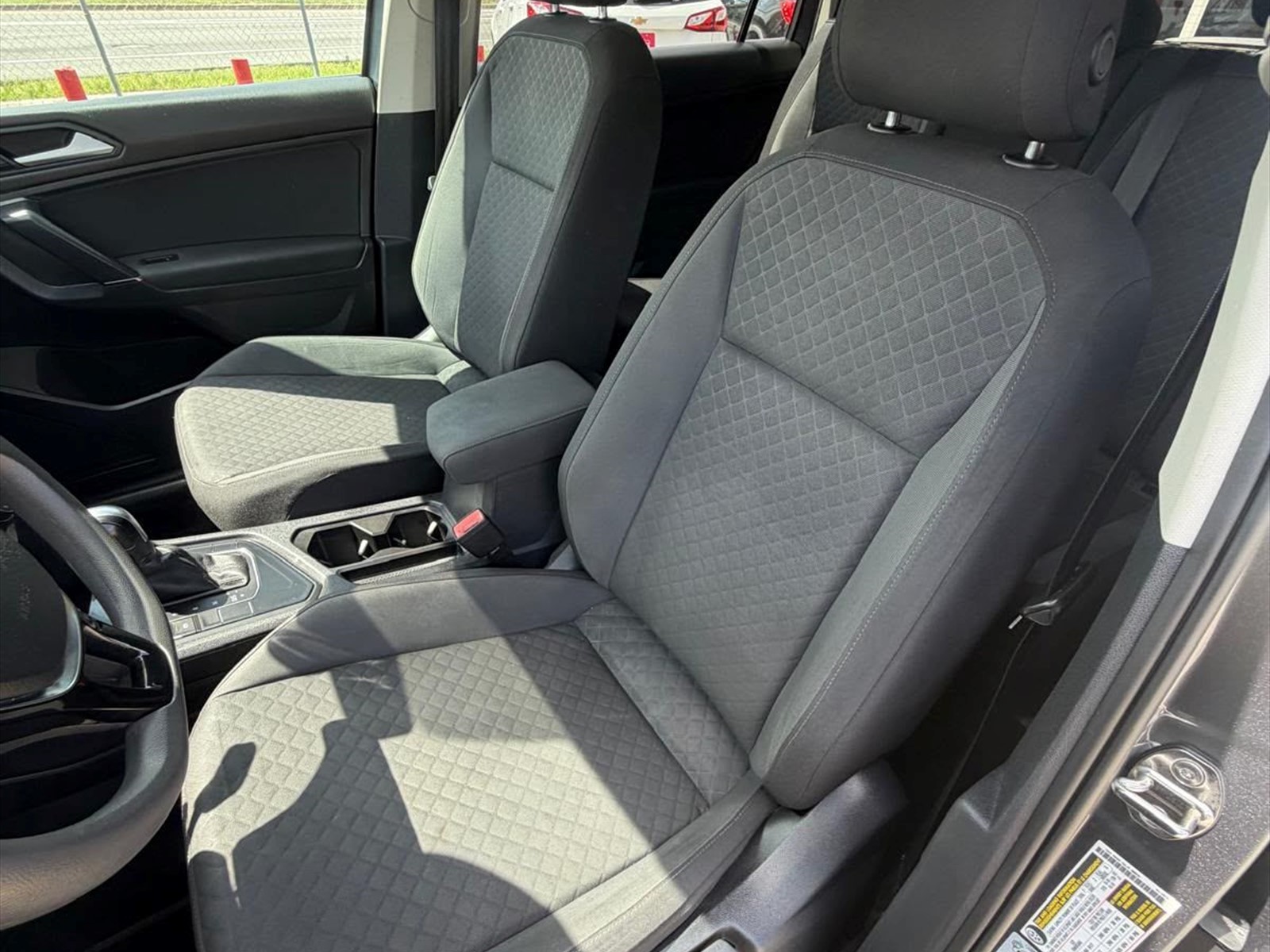 2020 VOLKSWAGEN Tiguan in Princeton, FL
