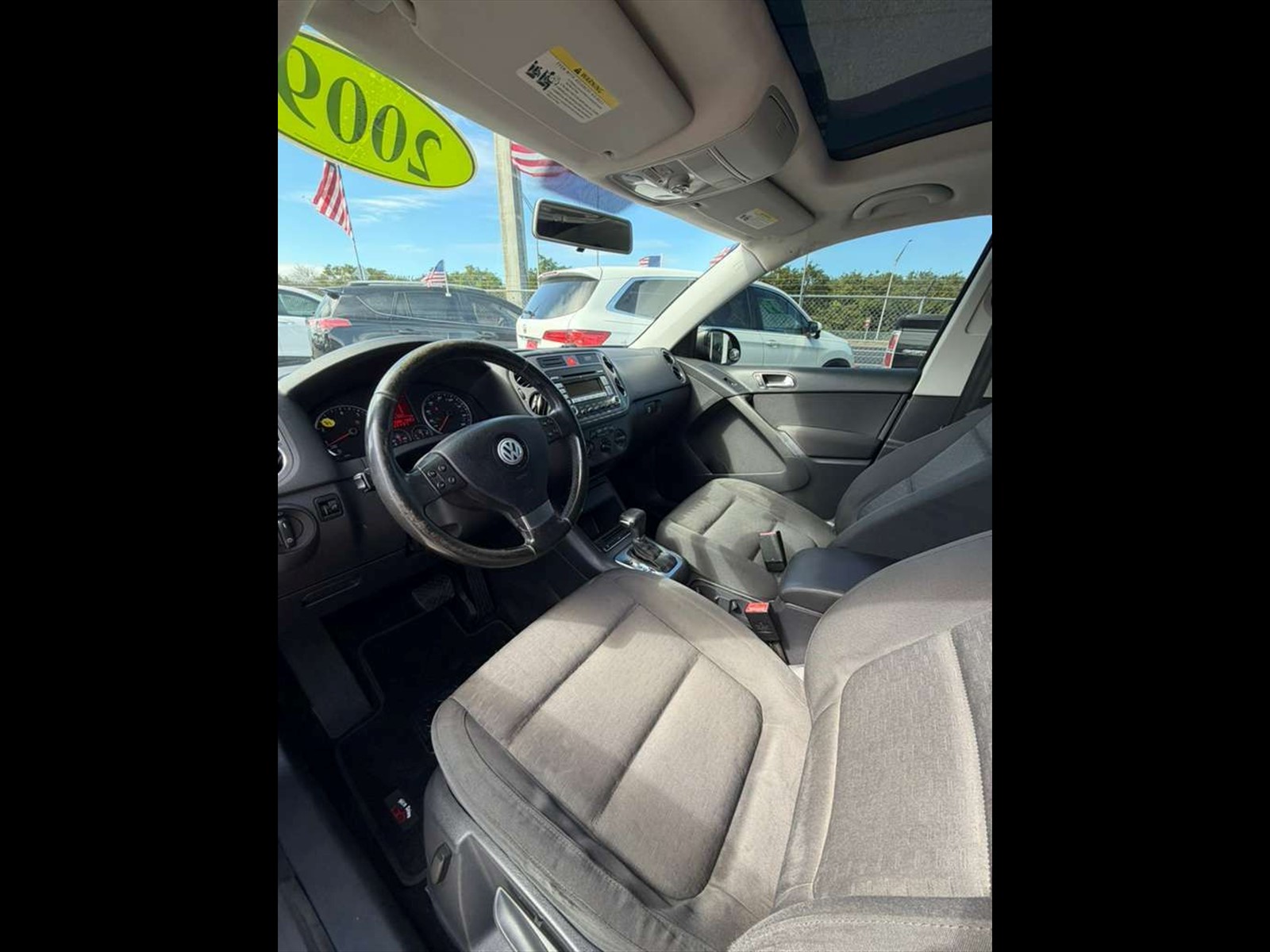 2009 VOLKSWAGEN Tiguan in Princeton, FL