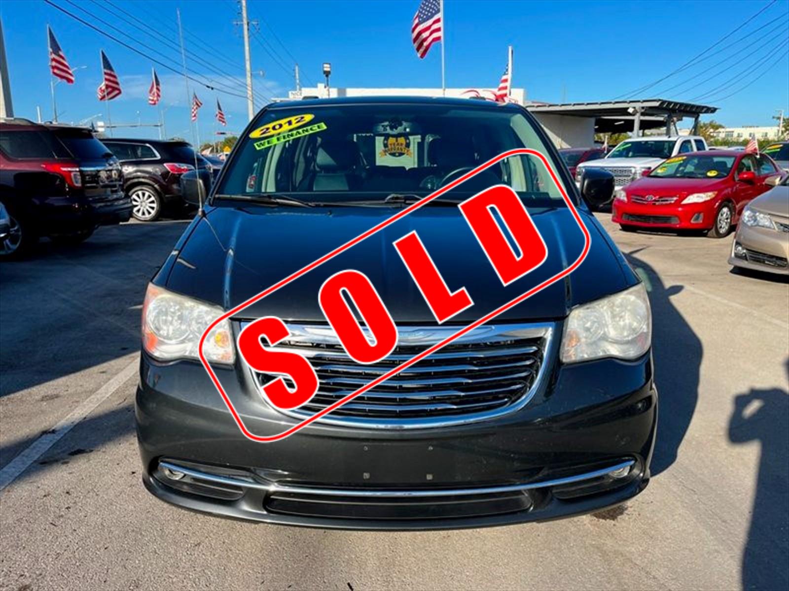 2012 Chrysler Town & Country in Princeton, FL