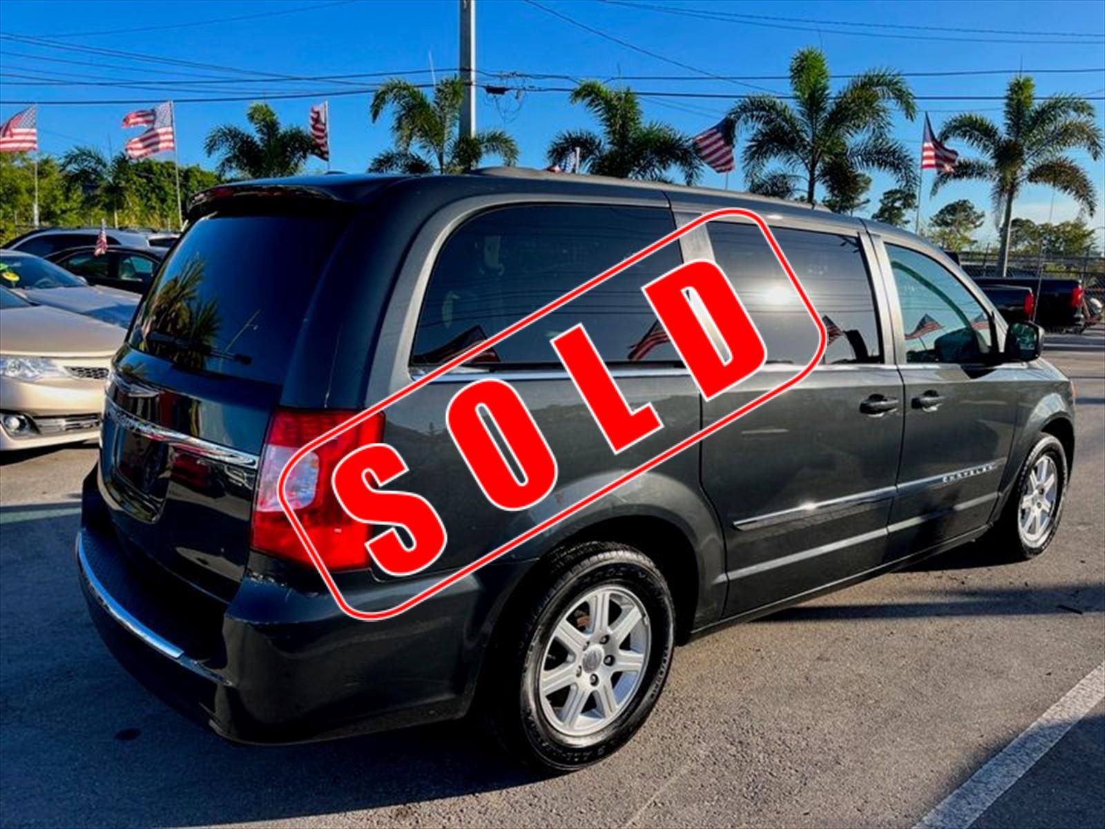 2012 Chrysler Town & Country in Princeton, FL