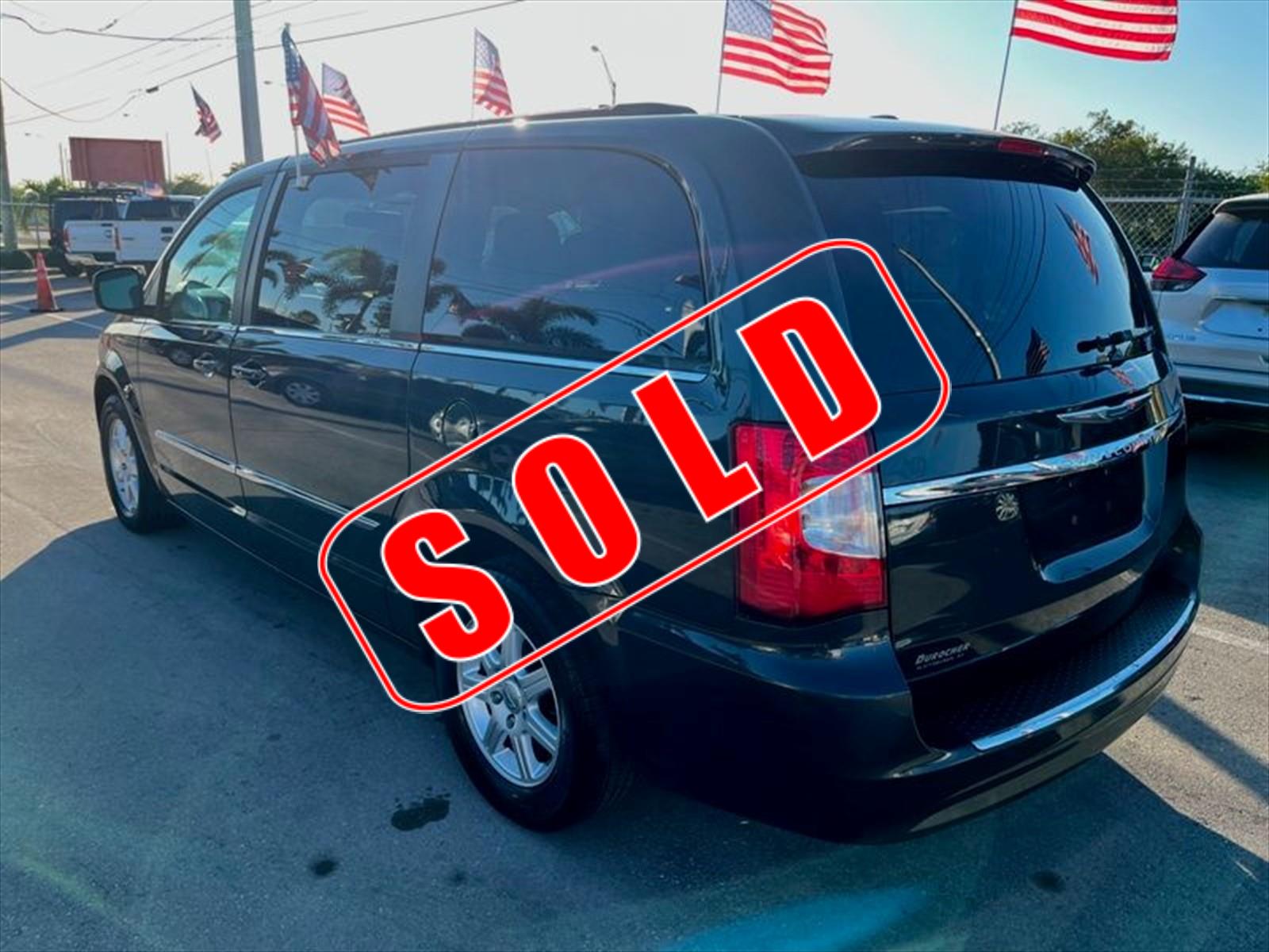 2012 Chrysler Town & Country in Princeton, FL