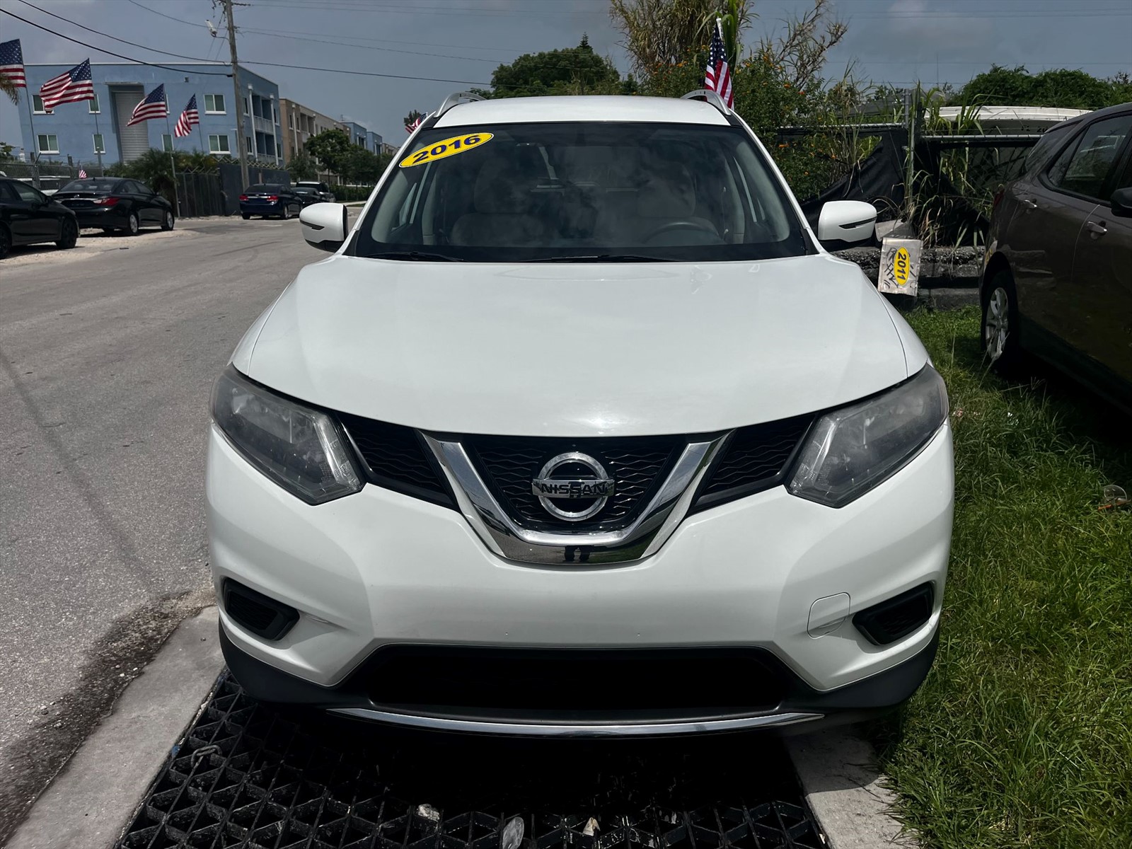 2016 NISSAN Rogue in Princeton, FL