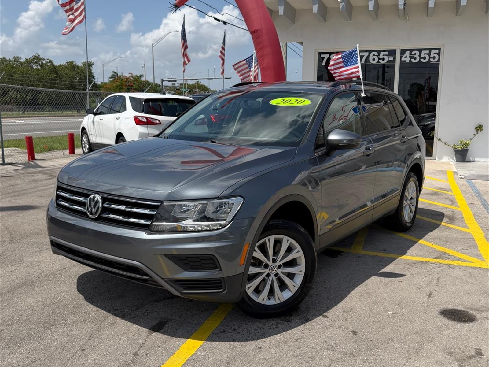 2020 VOLKSWAGEN Tiguan in Princeton, FL