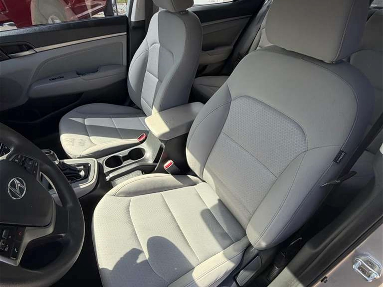 2018 HYUNDAI Elantra in Princeton, FL