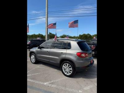 2009 VOLKSWAGEN Tiguan in Princeton, FL